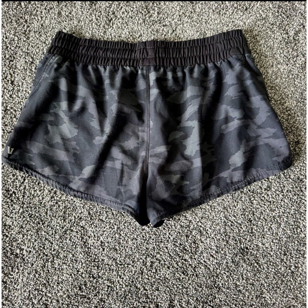 Vuori Clementine Shorts Womens Sz L Black Camo 3” Lined Athletic Running Gym - Picture 5 of 14